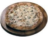 pizzasaus, kaas, gorgonzola, oregano
